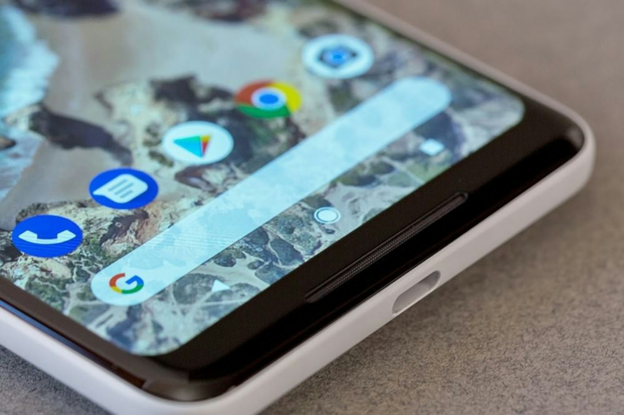 是未來新款Google Pixel可能將直接以螢幕「發聲」這篇文章的首圖