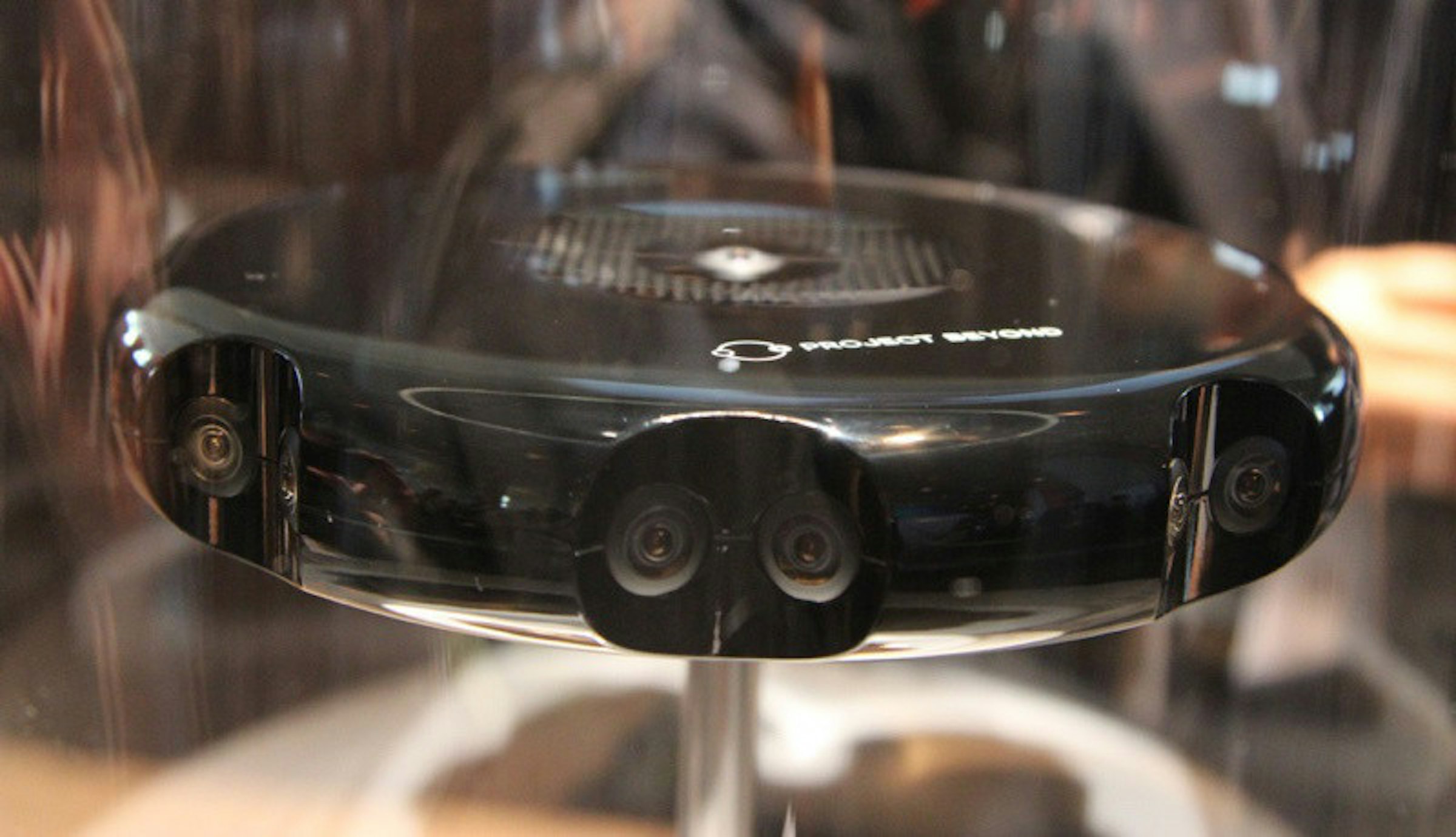 是三星首款環景相機 Gear 360準備亮相這篇文章的首圖