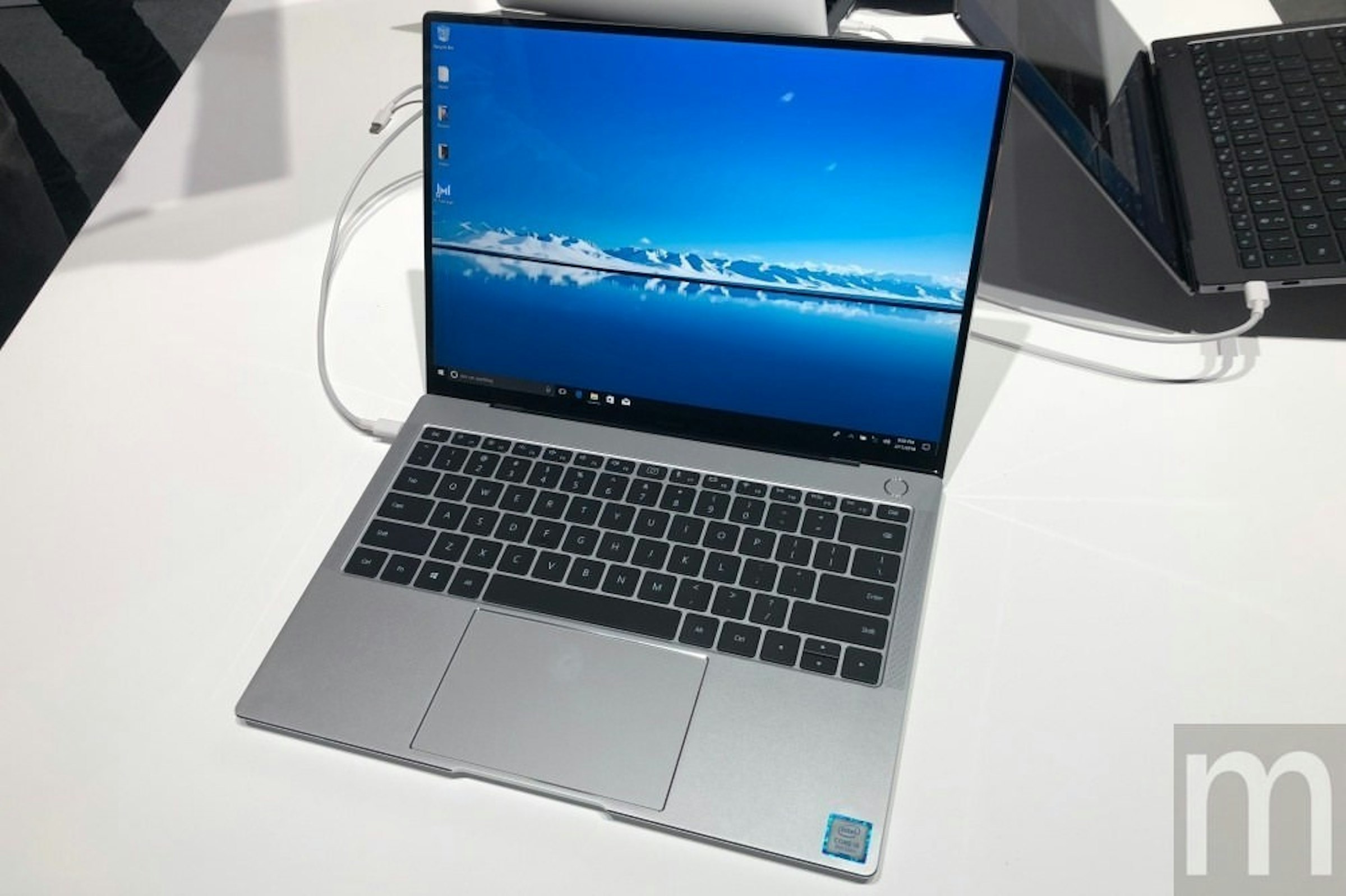 是傳微軟可能針對高階筆電向OEM廠商收取更高作業系統授權費用這篇文章的首圖