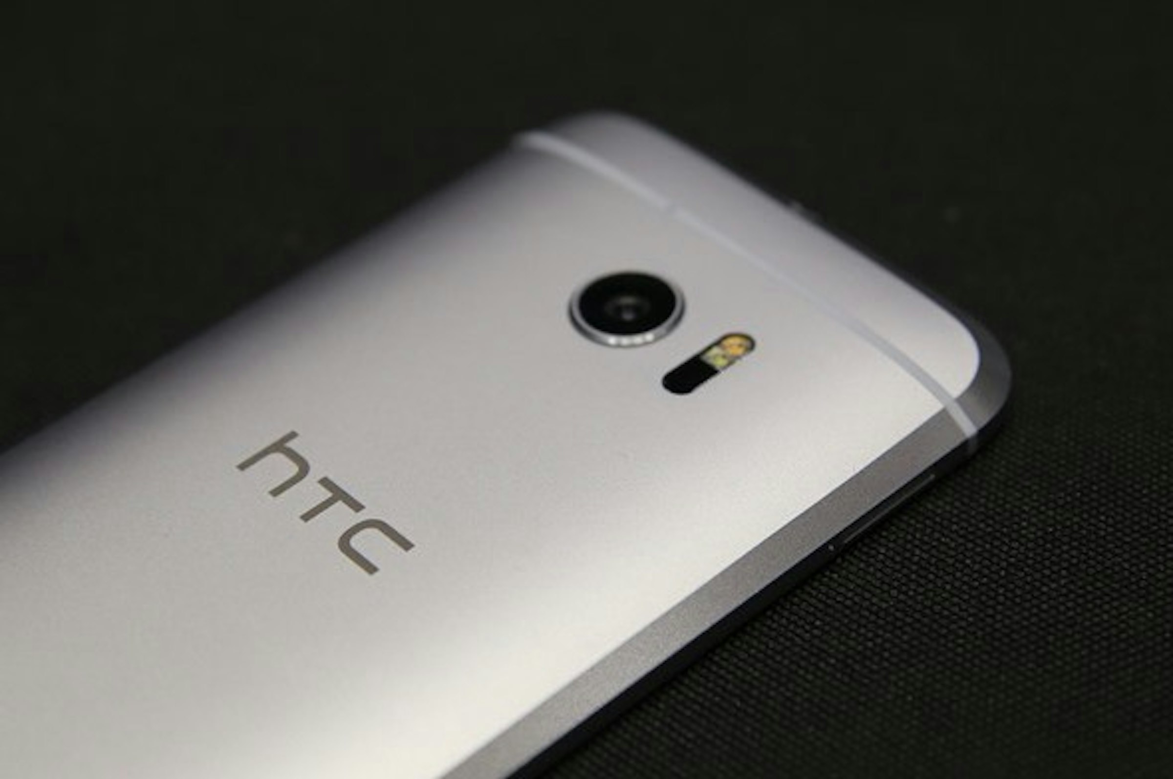 是HTC 10 正式發表，首創雙OIS防手震相機、Hi-Res 高音質音響與極致效能這篇文章的首圖