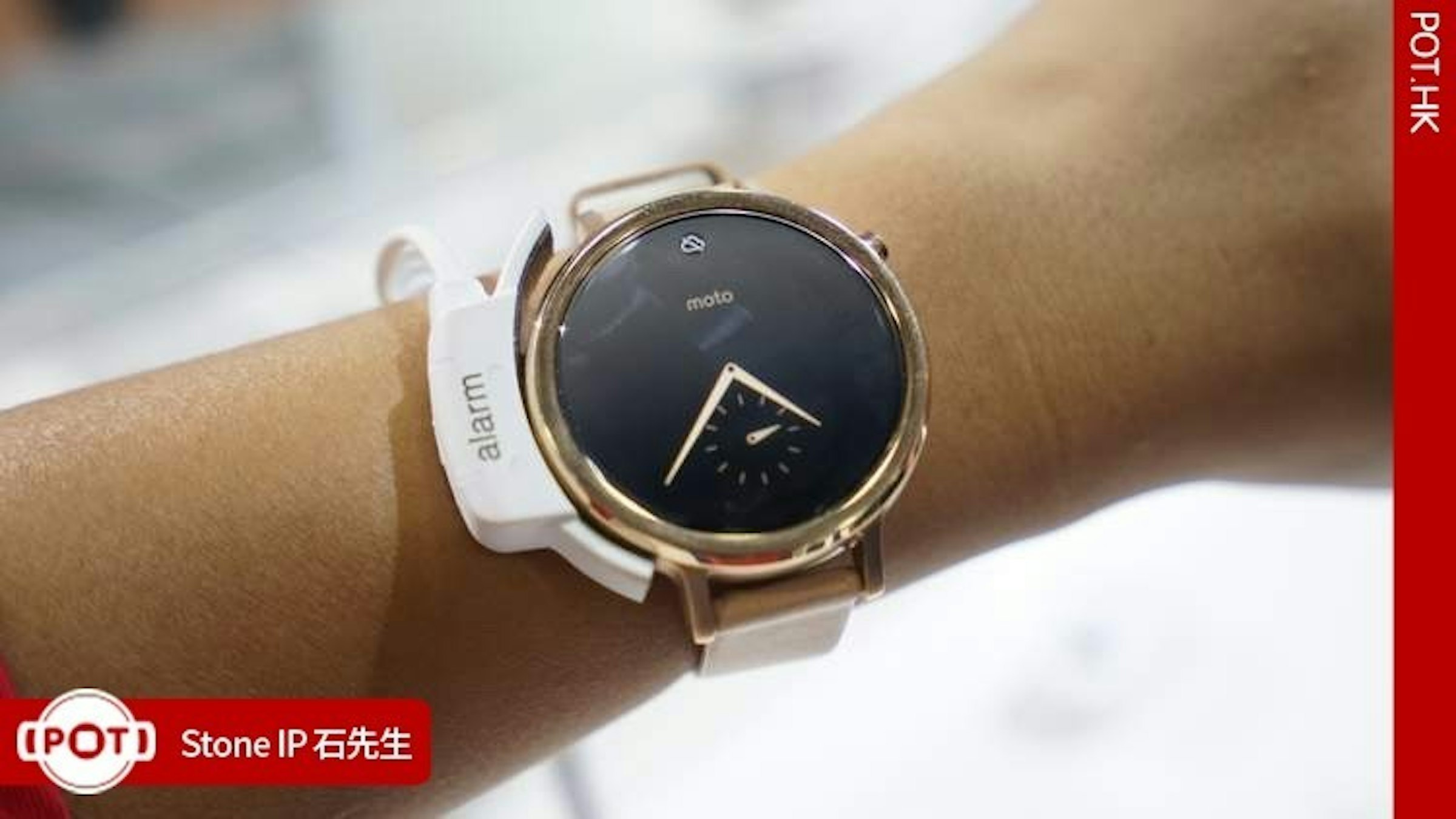 是Moto 360 二代目體驗心得，痴痴的迷戀外沒什麼競爭力這篇文章的首圖