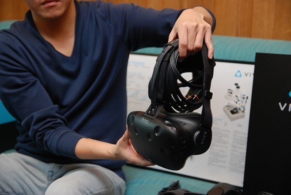 HTC VIVE