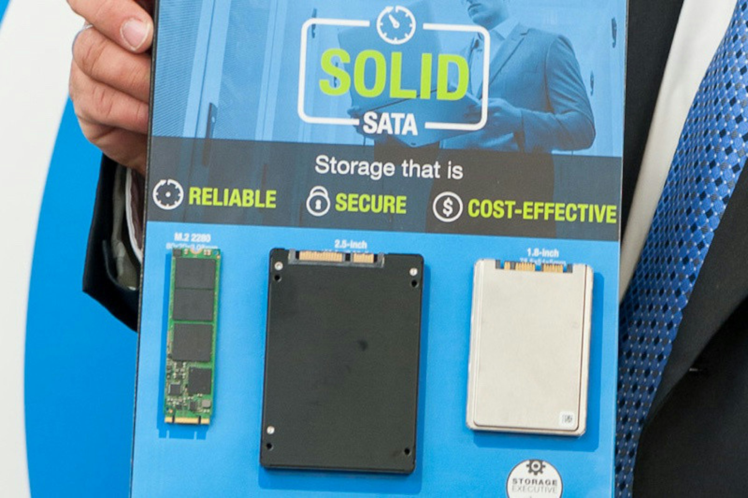 是導入3D NAND 美光消費型SSD容量上推2TB這篇文章的首圖