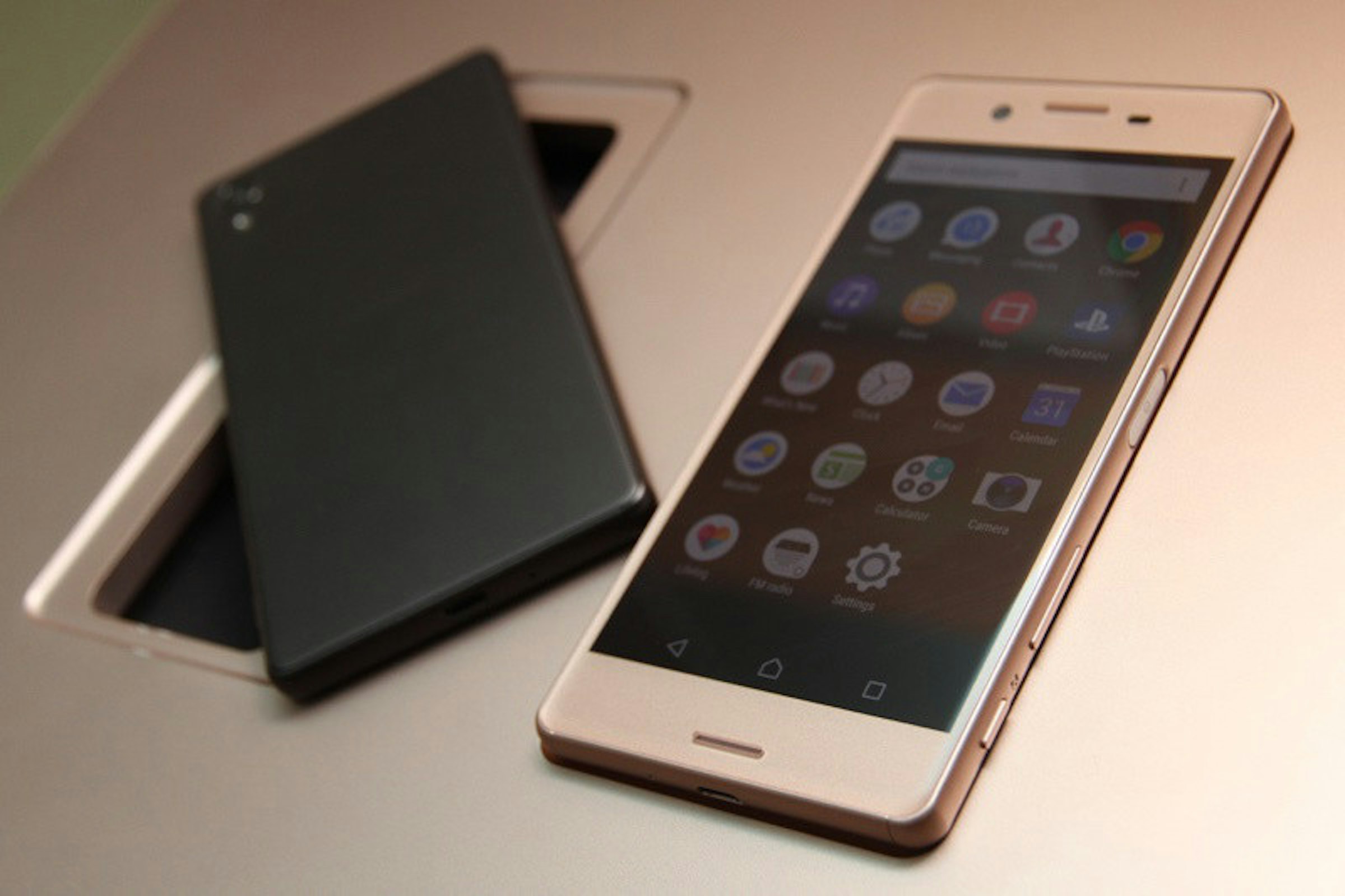 是Xperia X系列新機簡化理念 回歸直覺溝通需求這篇文章的首圖
