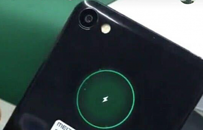 是Meizu X2諜照流出,機背設圓型副屏幕?的第3張圖