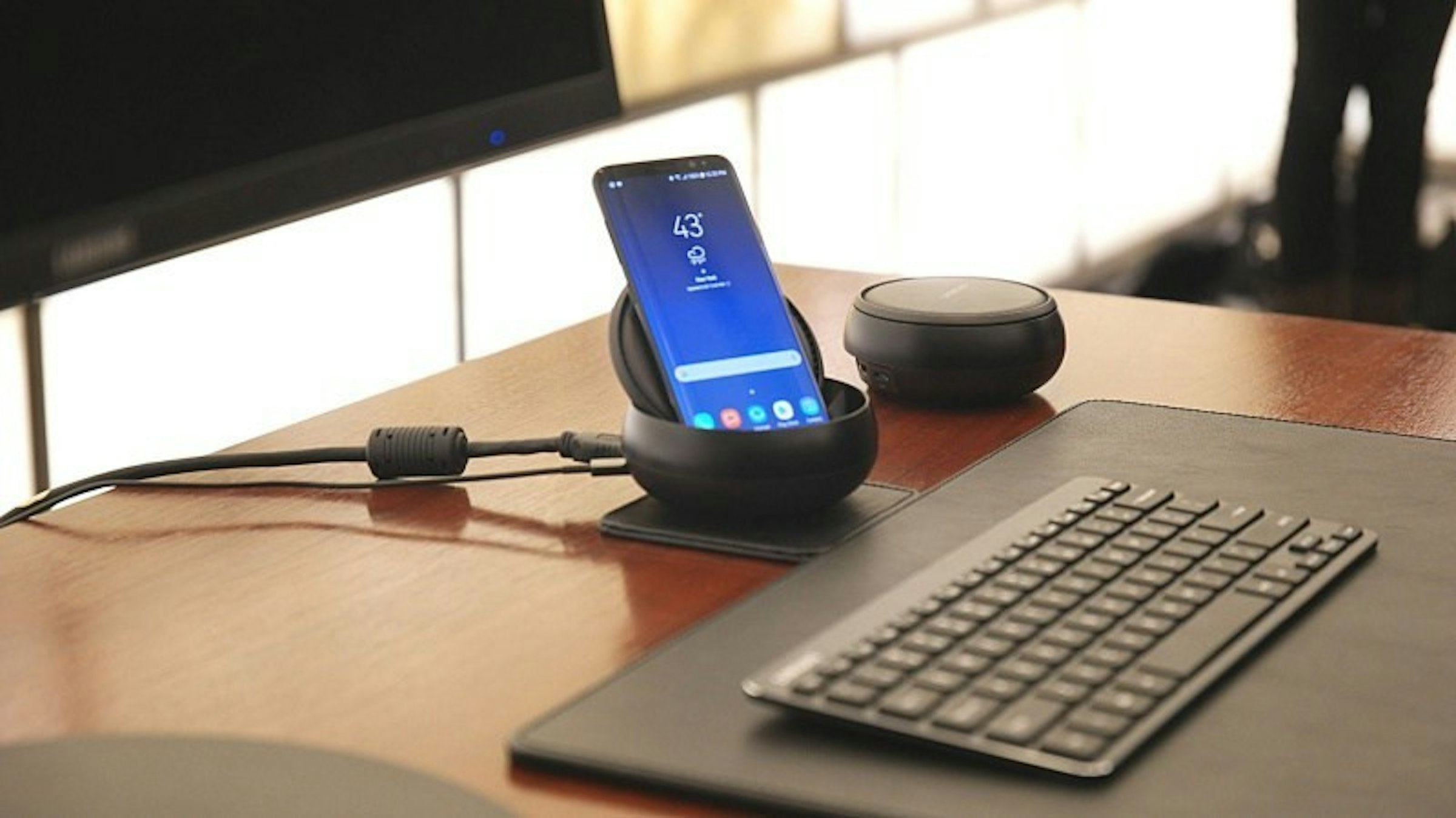 是VESA希望透過USB Type-C簡化VR、PC周邊裝置連接線材這篇文章的首圖