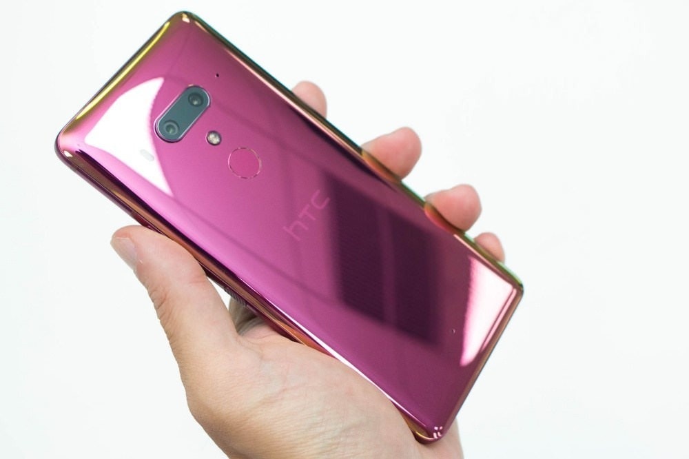 是動眼看/換上前後雙鏡頭、螢幕顯示佔比更高的HTC U12+的第16張圖