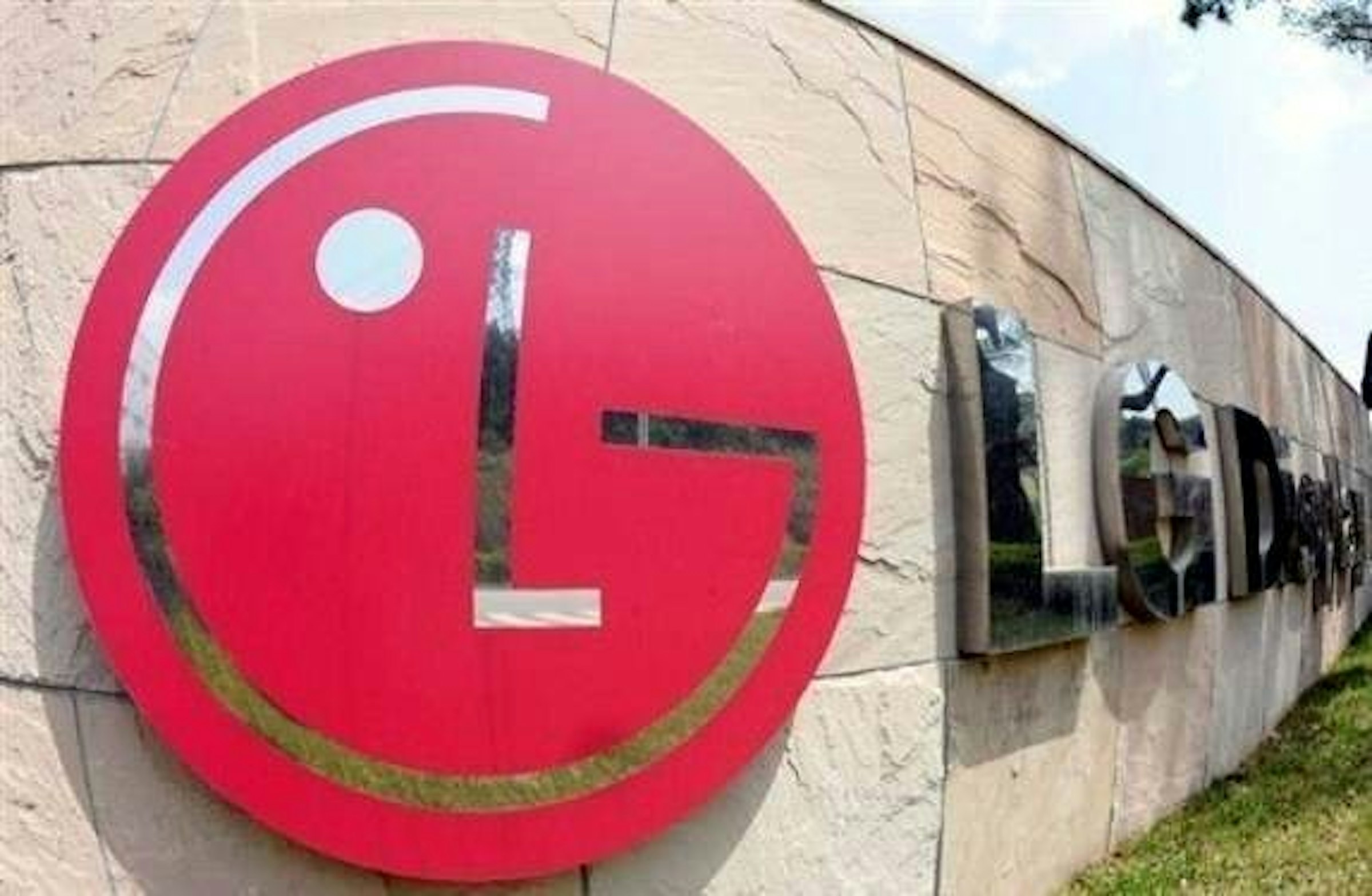 是LG再次出招！LG Display宣布追加投資70億美元，勢必要提高OLED屏生產能力！這篇文章的首圖