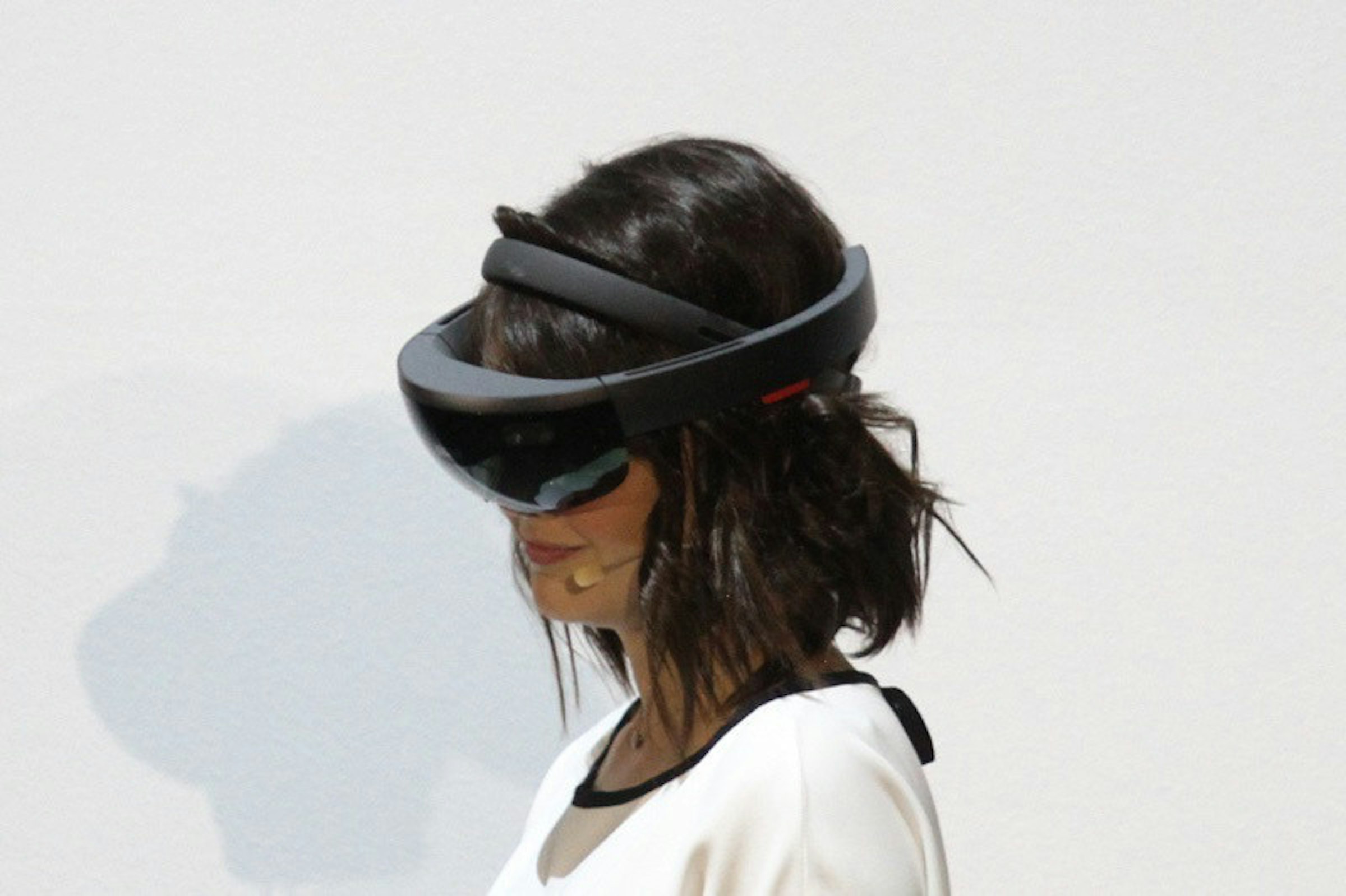 是HoloLens首度在台展示 擴大混合實境合作計畫這篇文章的首圖