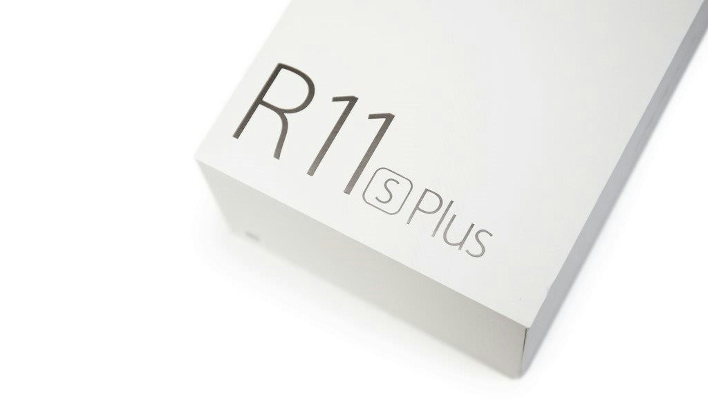 是不只更大還更強！ OPPO R11s Plus 史上最大最輕薄！這篇文章的首圖
