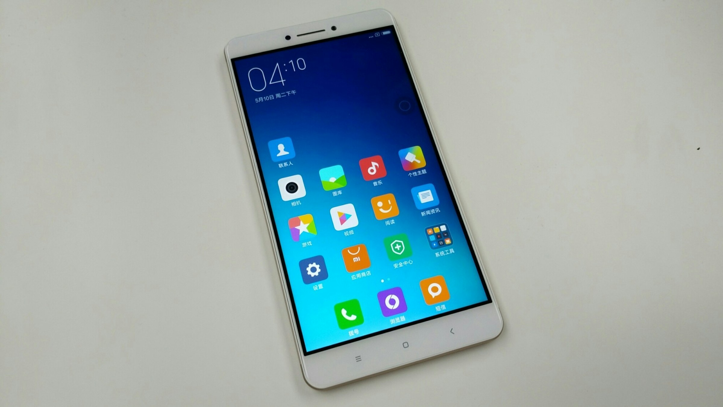 是小米 Max 北京簡易評測，128GB 高容量與 4850mAh 大電池是其賣點（含影片）這篇文章的首圖