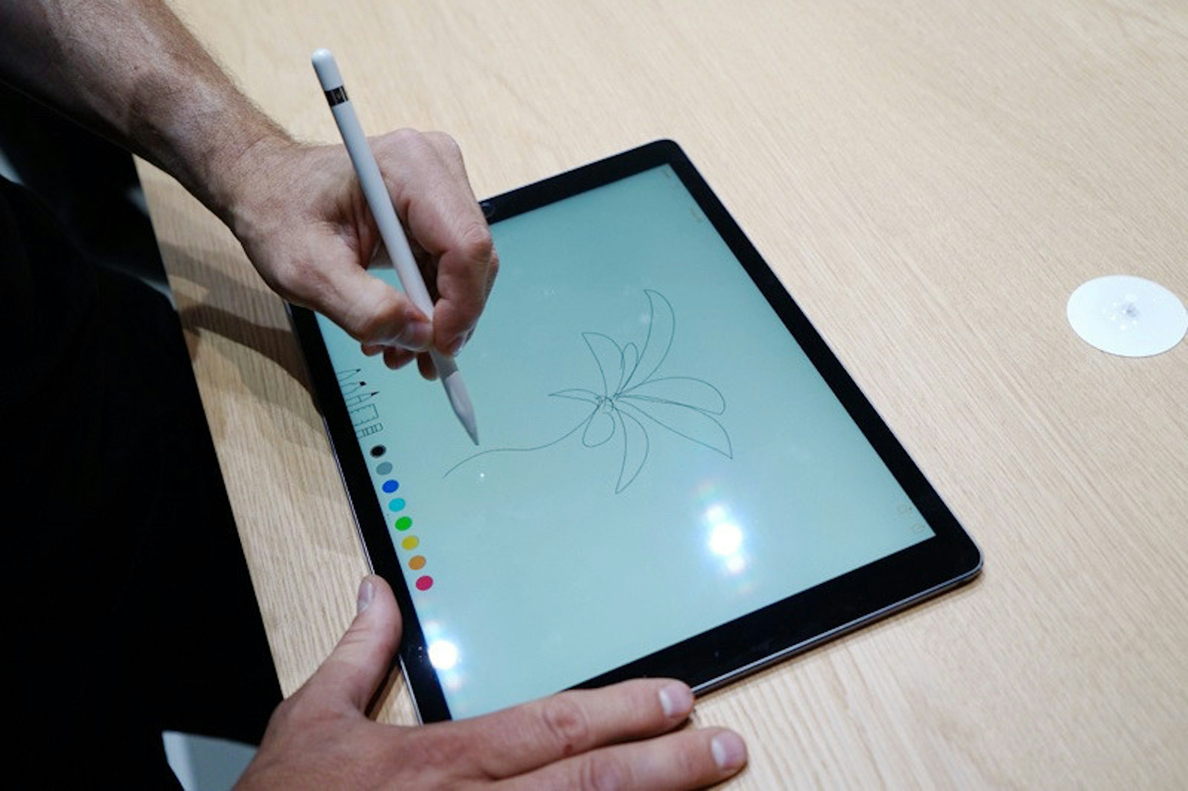 是微軟批評iPad Pro：仍貼近隨身娛樂定位這篇文章的首圖