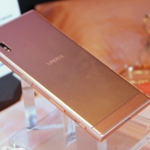 是藉粉色吸引女性消費族群 Xperia XZ山茶花配色動眼看的第18張圖