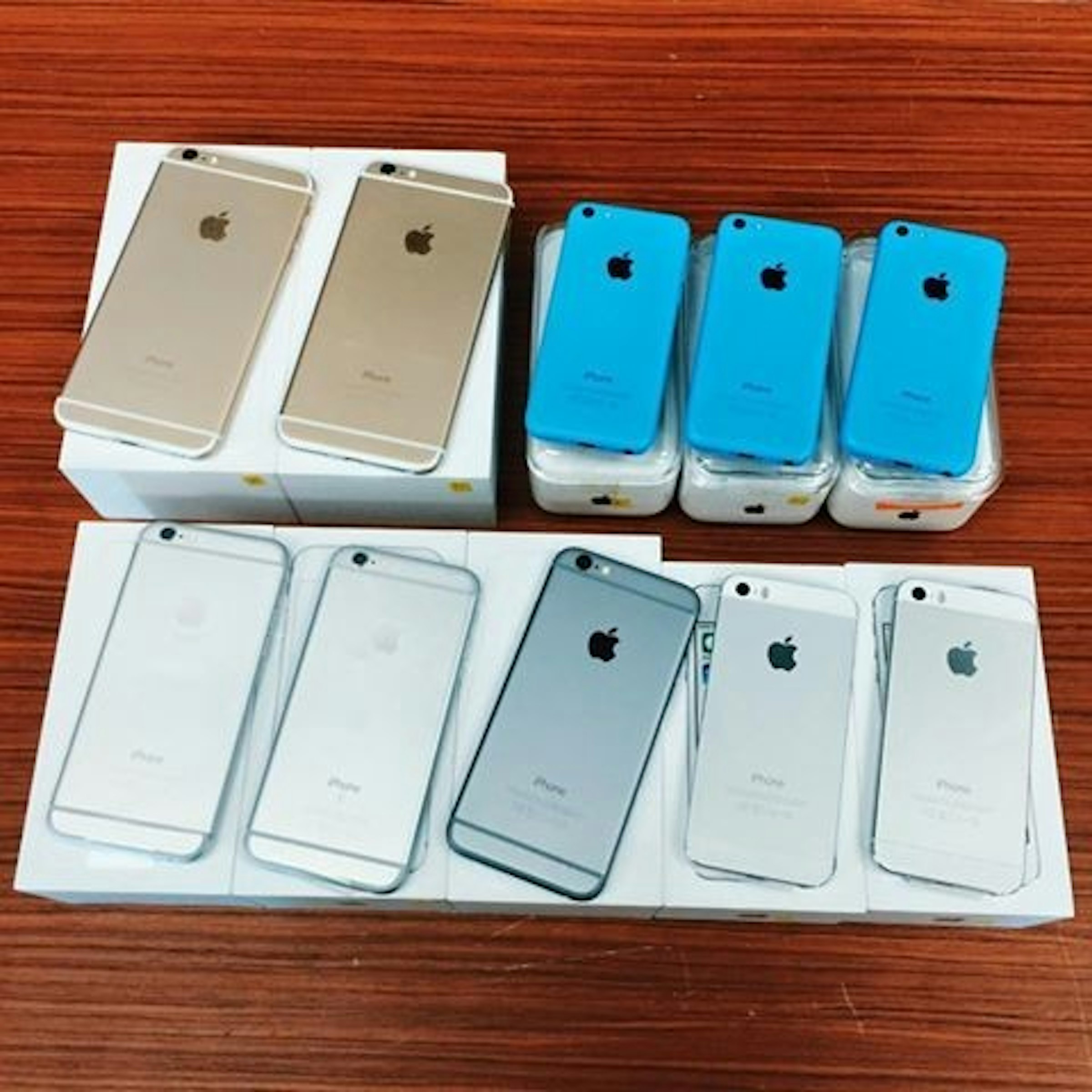 是2月26至28，Apple經銷商Switch于檳城Queensbay Mall舉行清倉大促銷，各種iPhone, iPad, iPod便宜賣！這篇文章的首圖