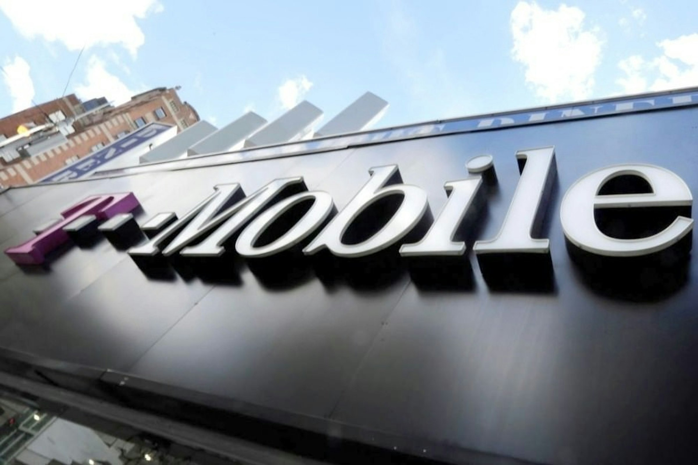 是雙方合併再往前一步 美國外資投資委員會同意T-Mobile收購Sprint這篇文章的首圖