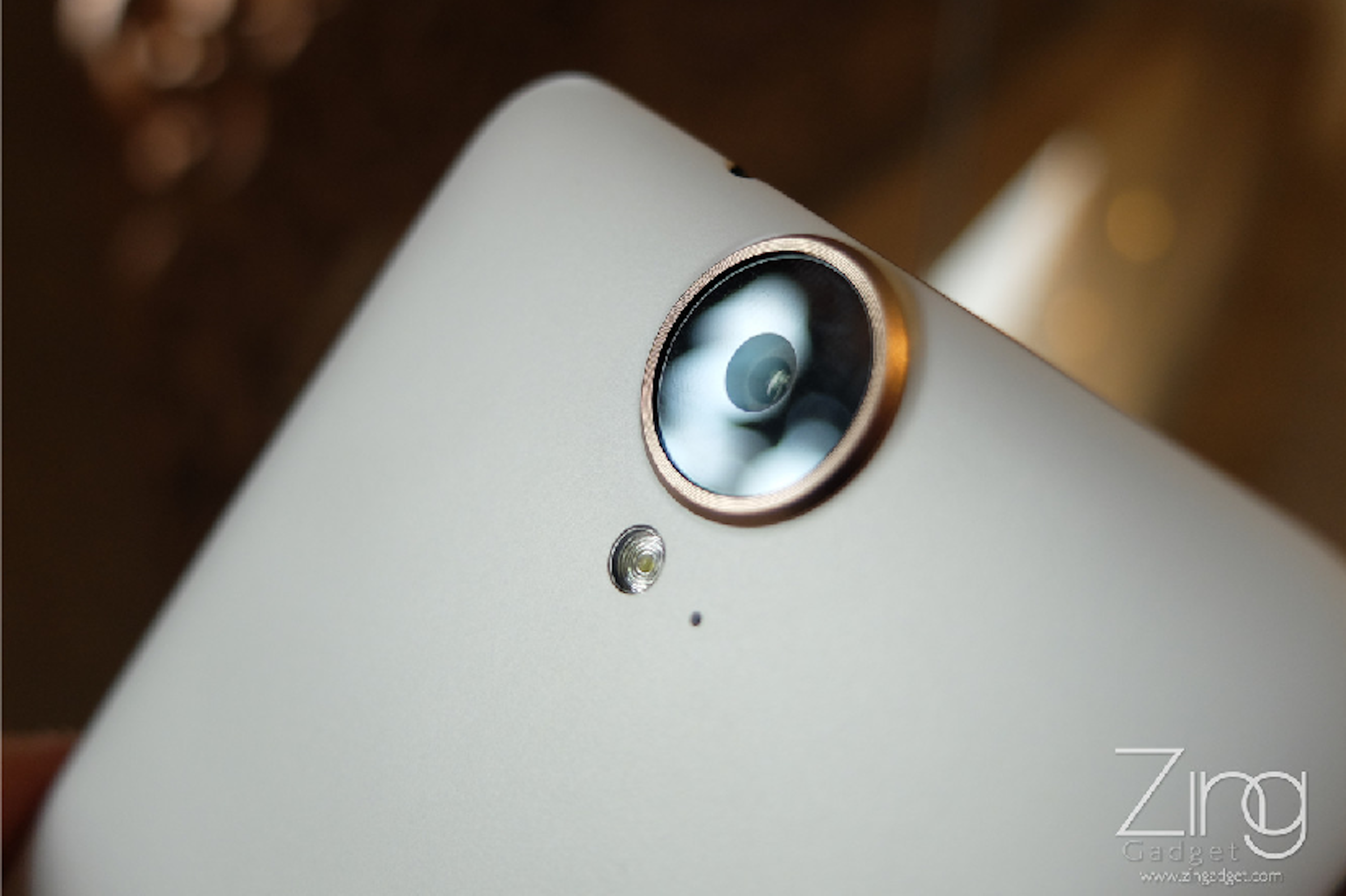 是【真機圖賞】低價版One M9+？ HTC One E9+真機上手玩！這篇文章的首圖