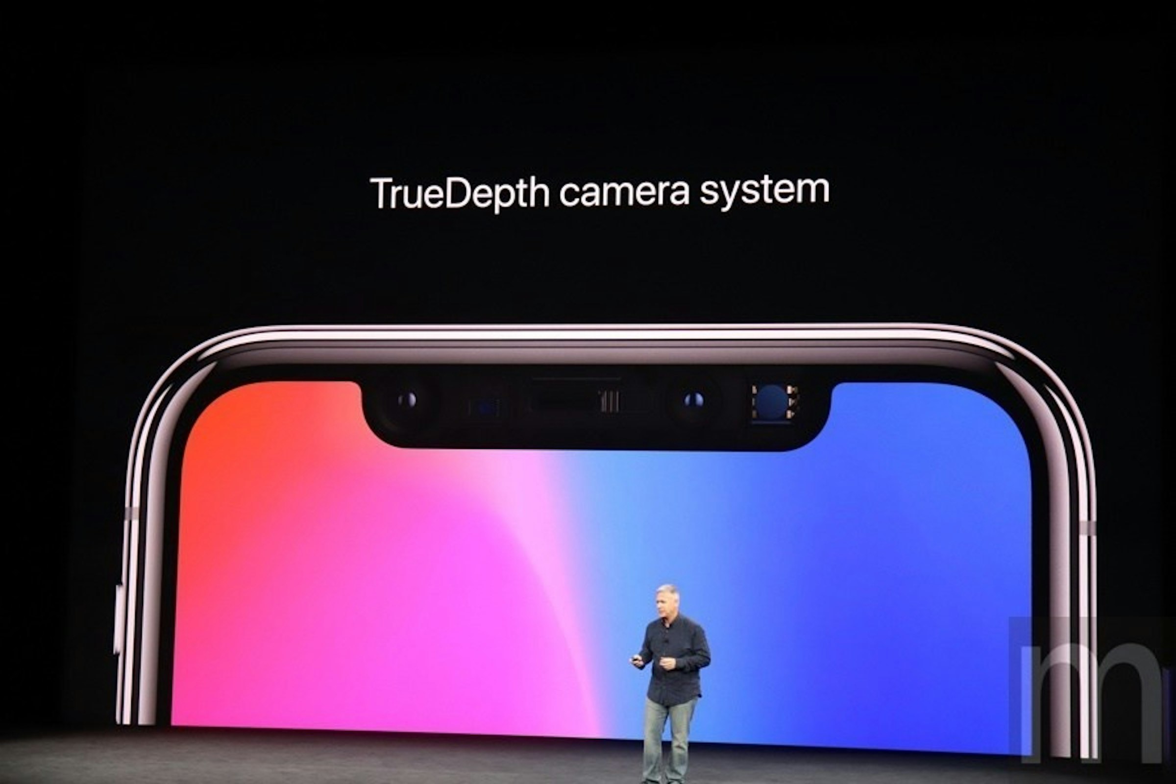 是蘋果不建議開發者用黑底掩飾iPhone X「瀏海」這篇文章的首圖