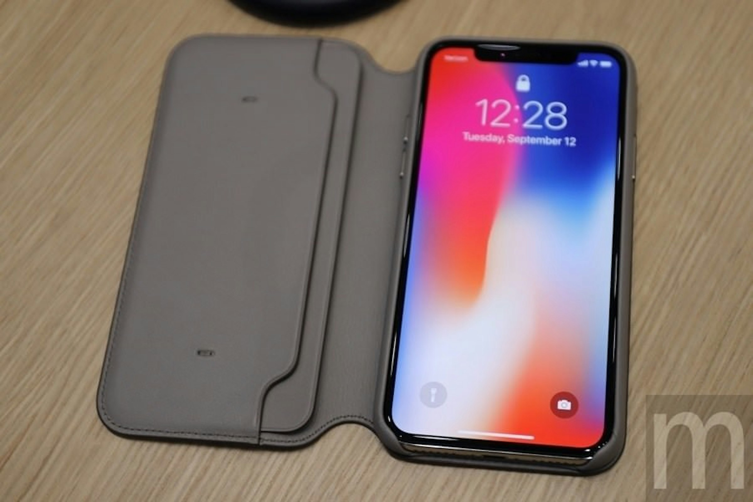是iPhone X開放預訂、新配件同步開放銷售 何時出貨才是問題這篇文章的首圖