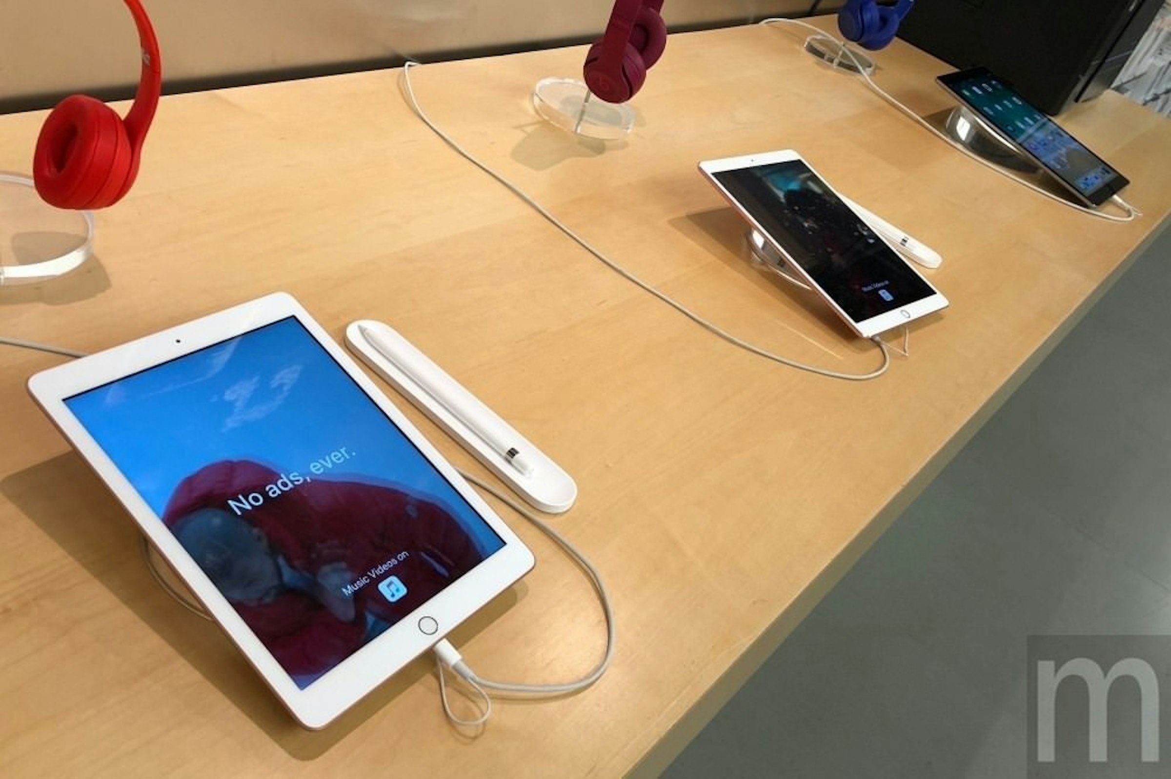 是動眼看／支援Apple Pencil手寫的新款9.7吋iPad 化身成為學習利器這篇文章的首圖