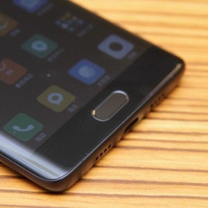是小米Note 2動眼看 外觀神似Galaxy Note 7,但仍有些差異的第16張圖