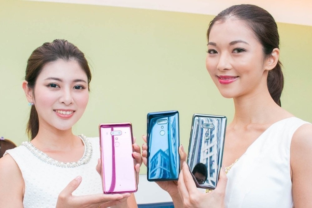 是動眼看/換上前後雙鏡頭、螢幕顯示佔比更高的HTC U12+的第10張圖
