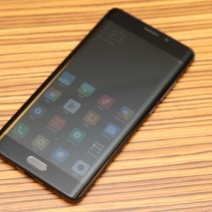 是小米Note 2動眼看 外觀神似Galaxy Note 7,但仍有些差異的第11張圖