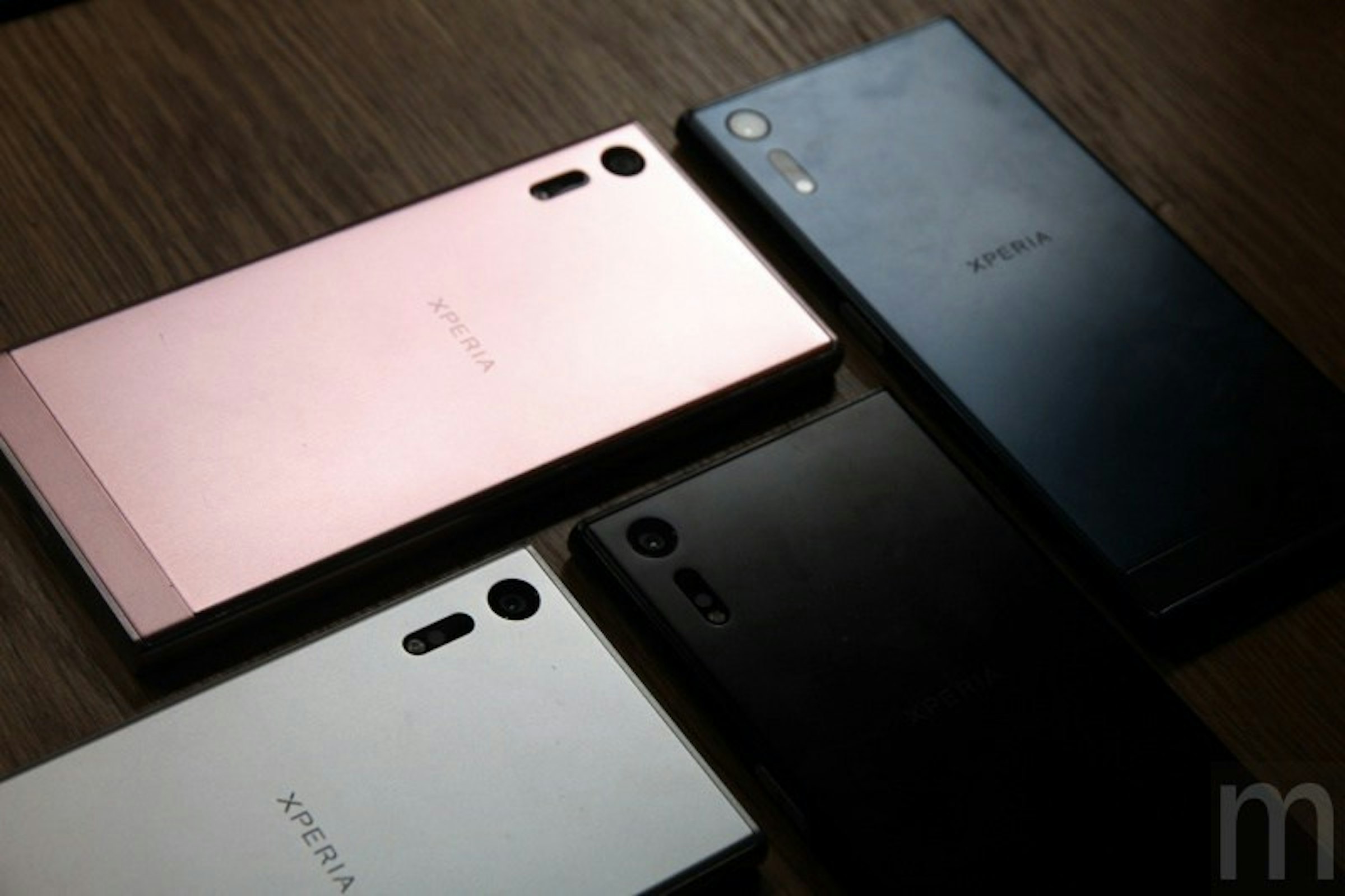 是藉粉色吸引女性消費族群 Xperia XZ山茶花配色動眼看這篇文章的首圖