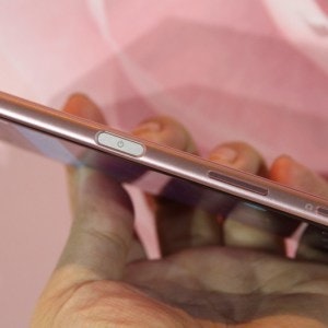 是藉粉色吸引女性消費族群 Xperia XZ山茶花配色動眼看的第25張圖