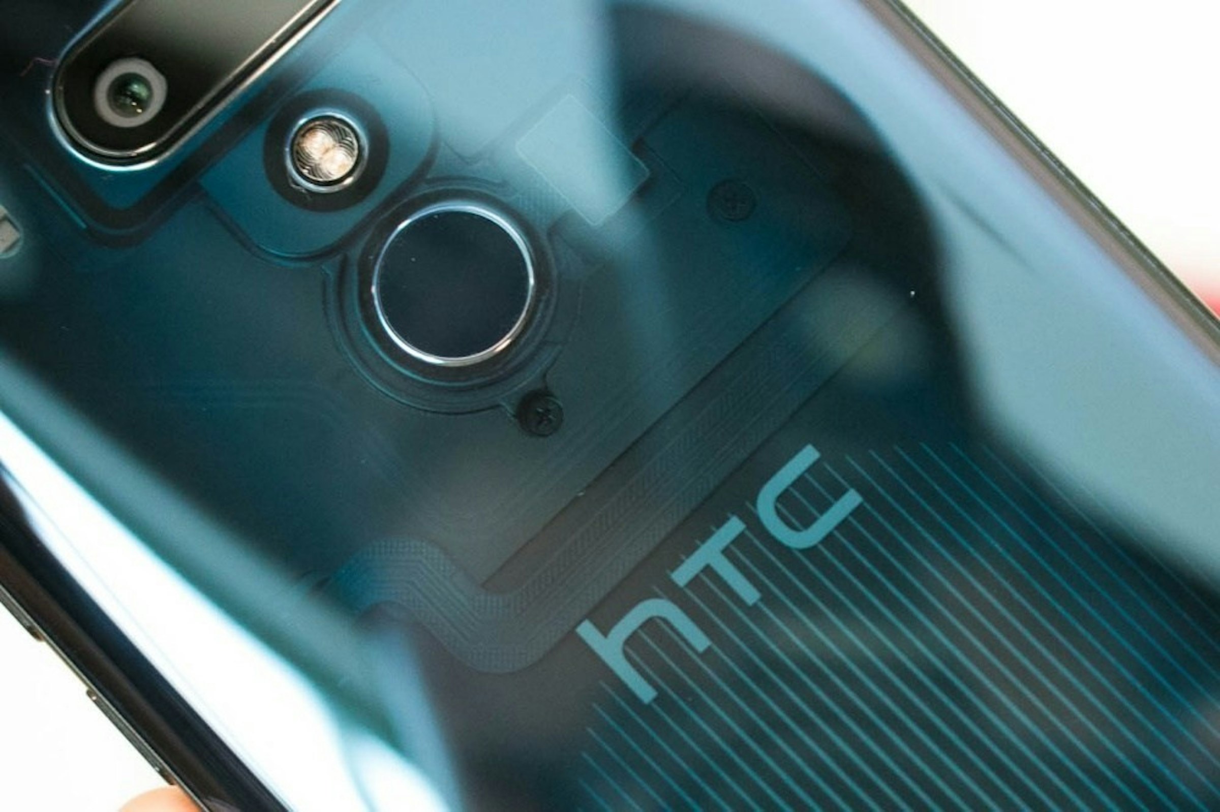 是台灣業務裁撤1500名員工 HTC：配合市場發展需求這篇文章的首圖