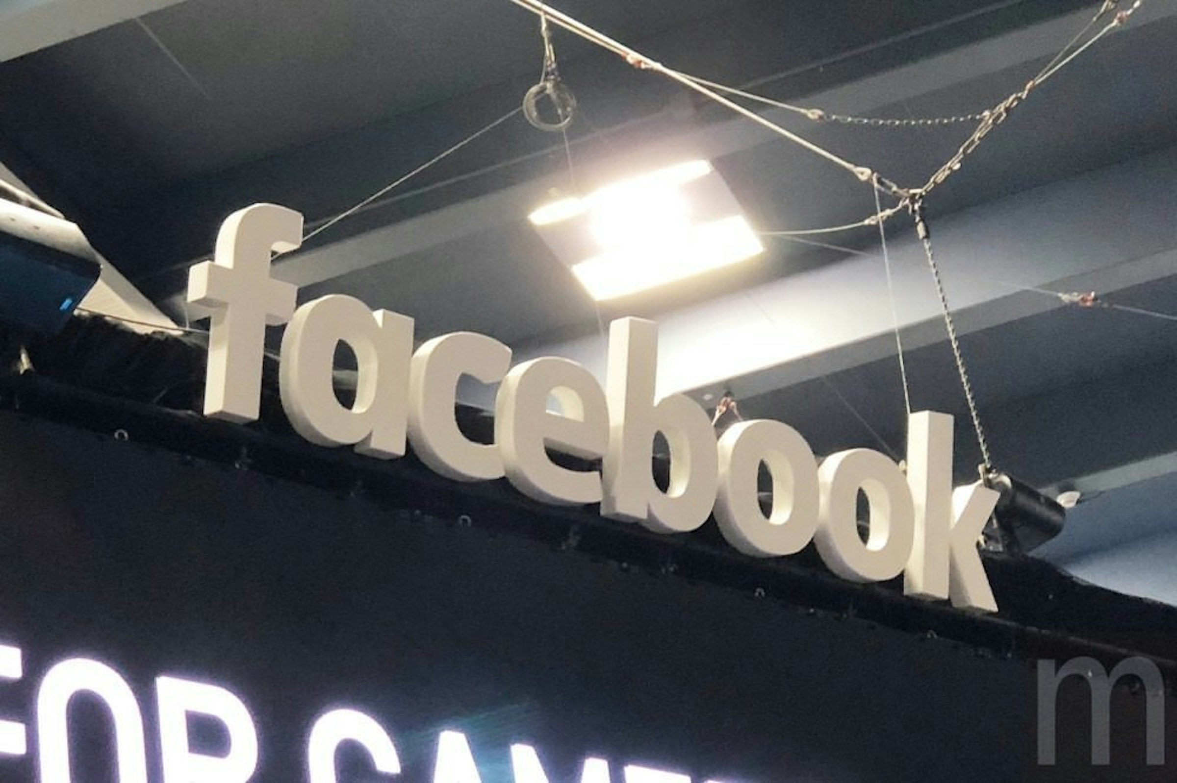 是Facebook執行長針對用戶隱私遭竊致歉 強調藉由多項改革杜絕個資外洩問題這篇文章的首圖