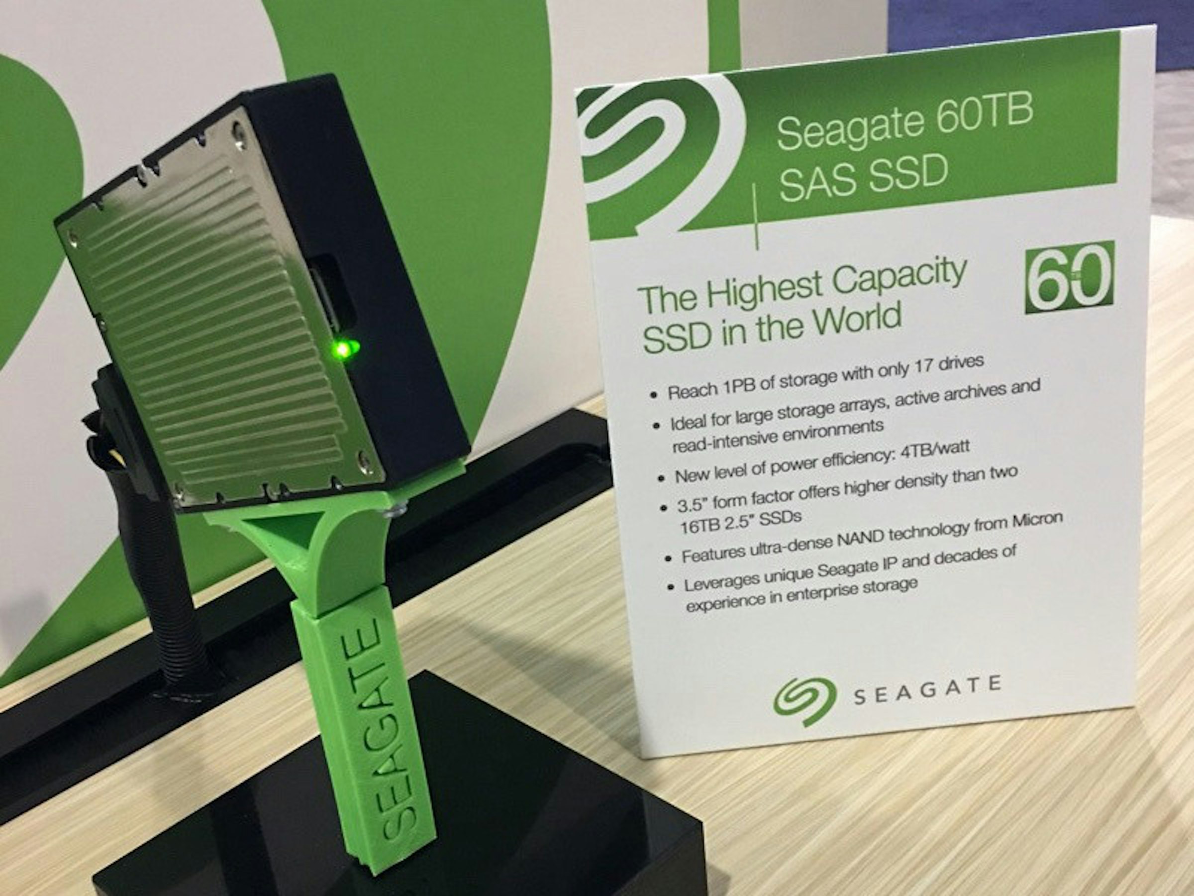 是Seagate推出60TB容量SSD 對應數據中心、巨量數據運算這篇文章的首圖