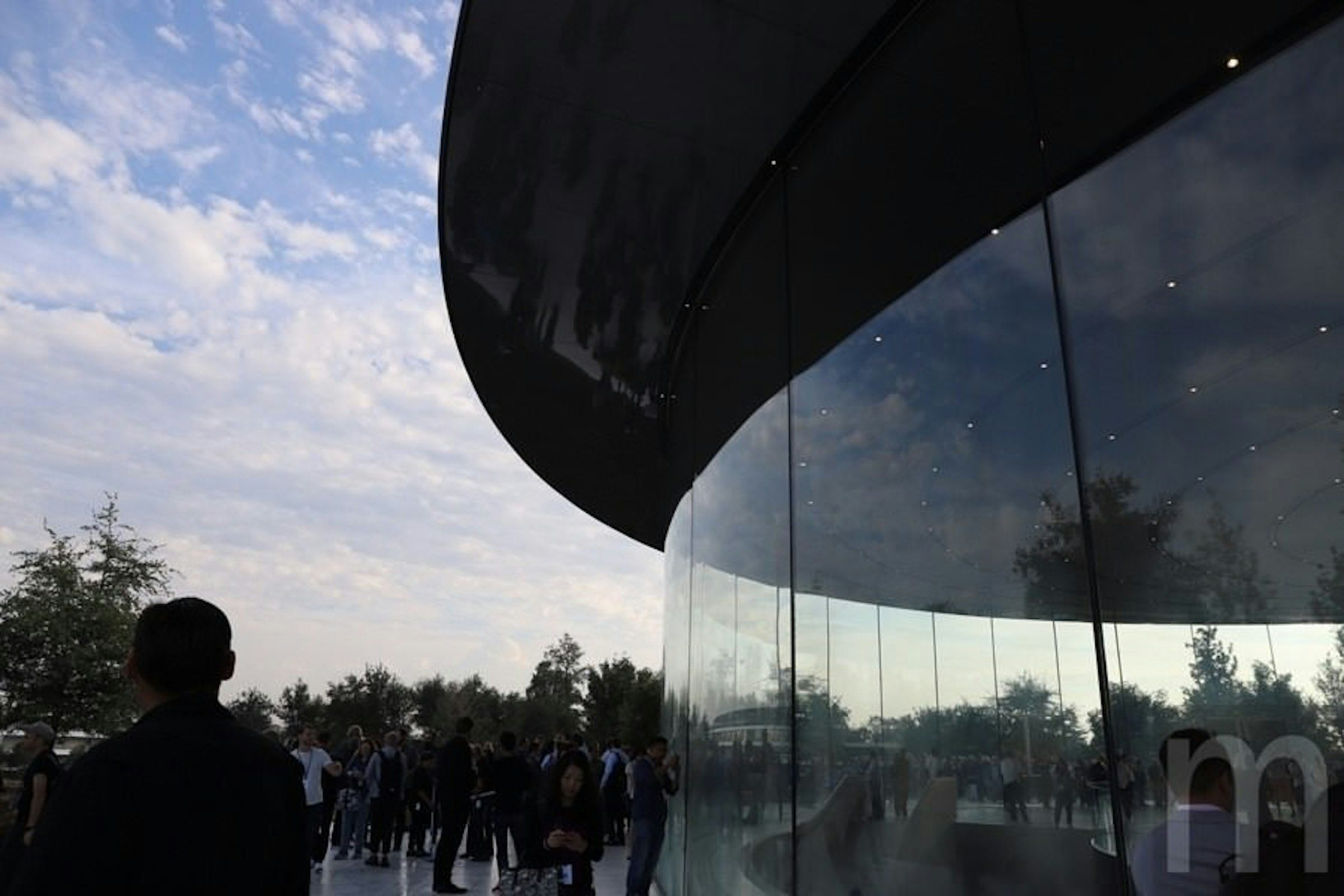 是蘋果正式將企業聯繫地址改為Apple Park 但新總部建築似乎引發員工不滿這篇文章的首圖
