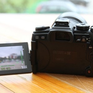 是Olympus旗艦新機OM-D E-M1 Mark II 今年年底前出貨的第27張圖