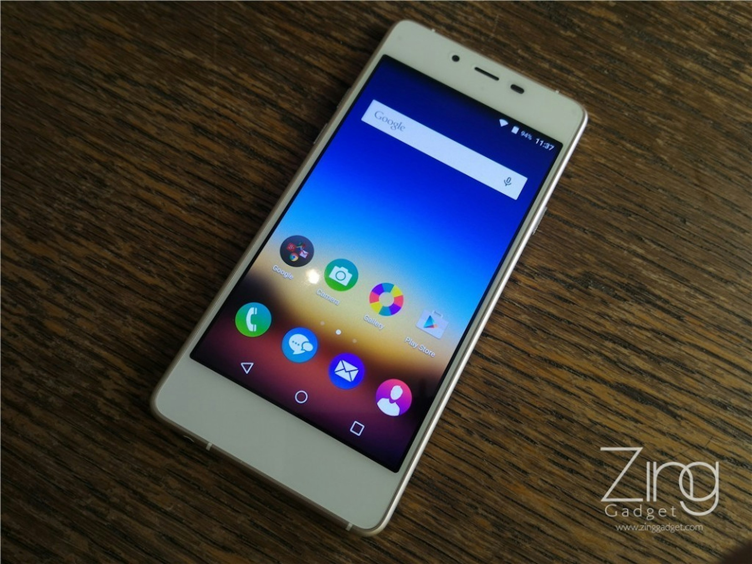 是16顆Swarovski鑽 + 5.1mm超纖薄機身！ Wiko Highway Pure外型速看！！這篇文章的首圖
