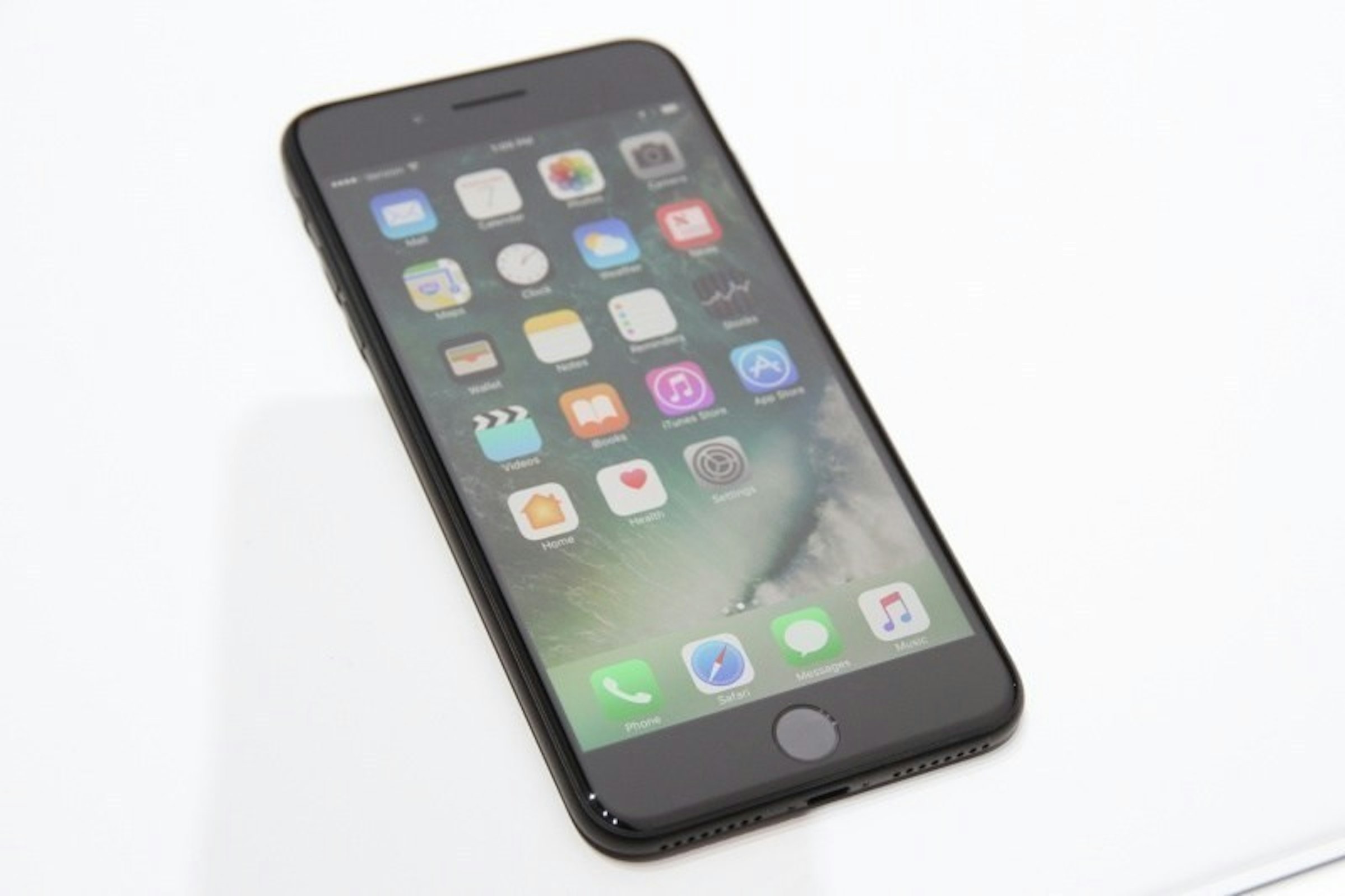 是消息指蘋果今年維持推出兩款iPhone 但似乎仍有變化這篇文章的首圖