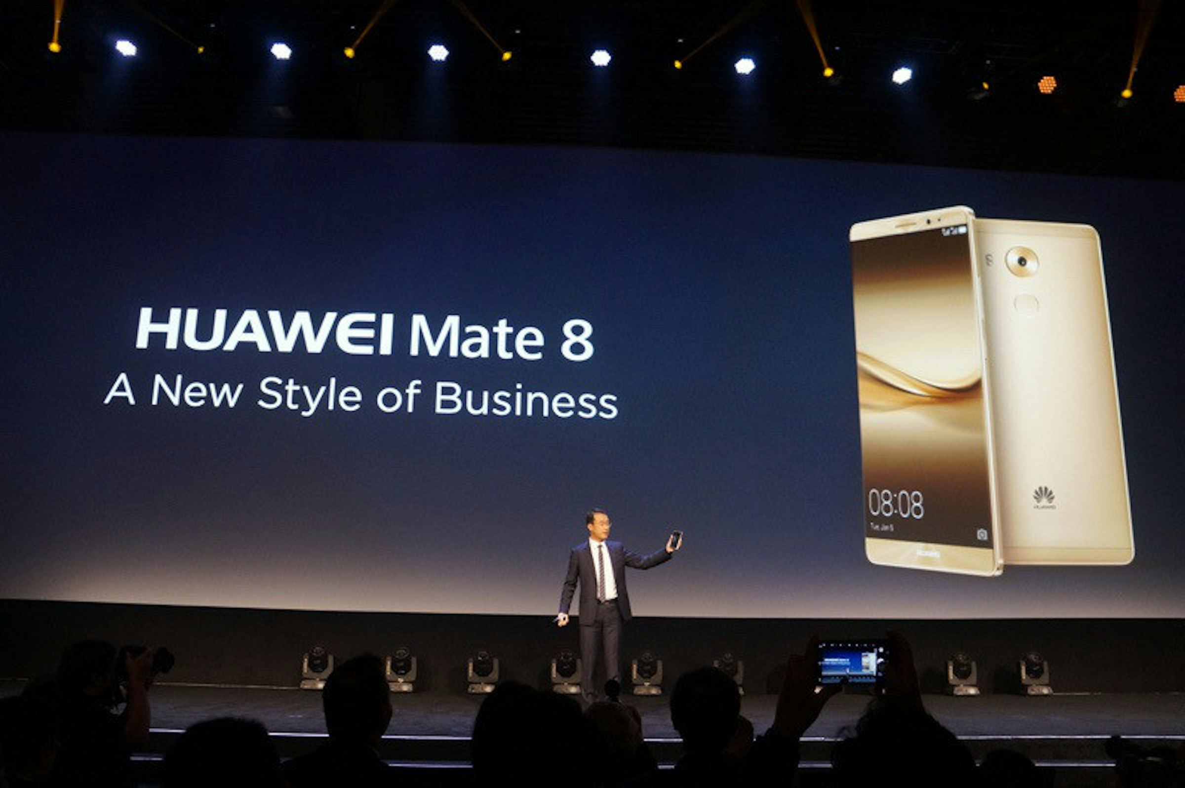 是華為將旗艦機種Mate 8等產品帶進國際市場這篇文章的首圖