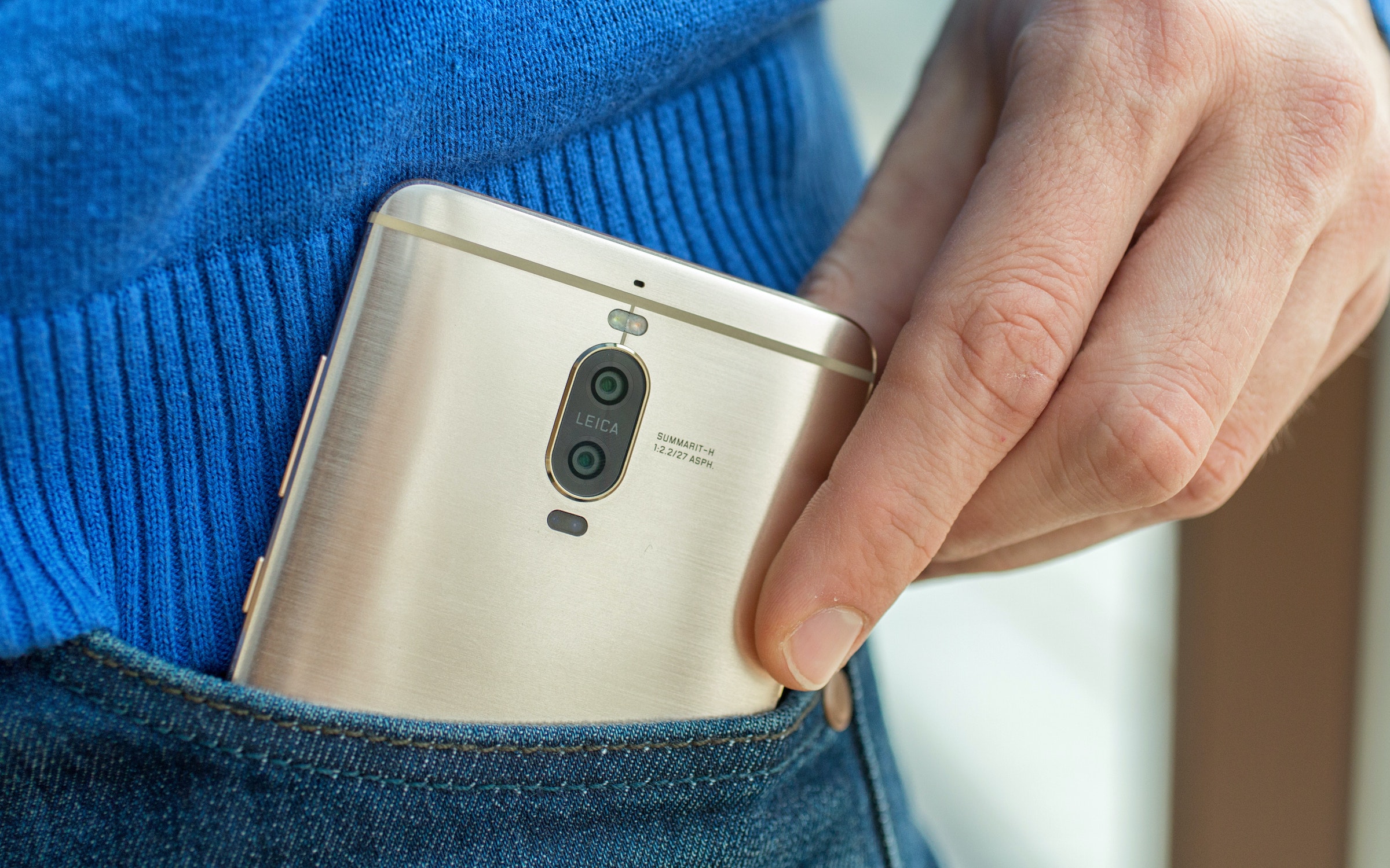 是Huawei Mate 10兵分兩路,Pro版才採用無邊框設計?的第3張圖