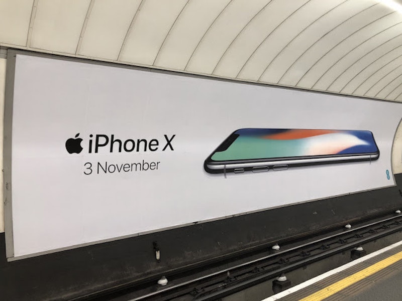 Apple來勢洶洶呀 全面屏iphone X廣告牌現身全球多個城市 海外10月27日開始預購 11月3日開賣 1299 Cool3c