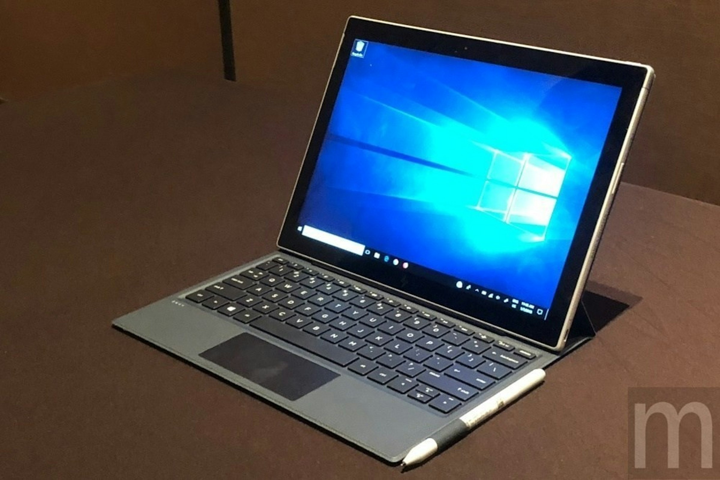 是HP常時連網筆電Envy x2售價確定為1000美元 3/9正式出貨這篇文章的首圖