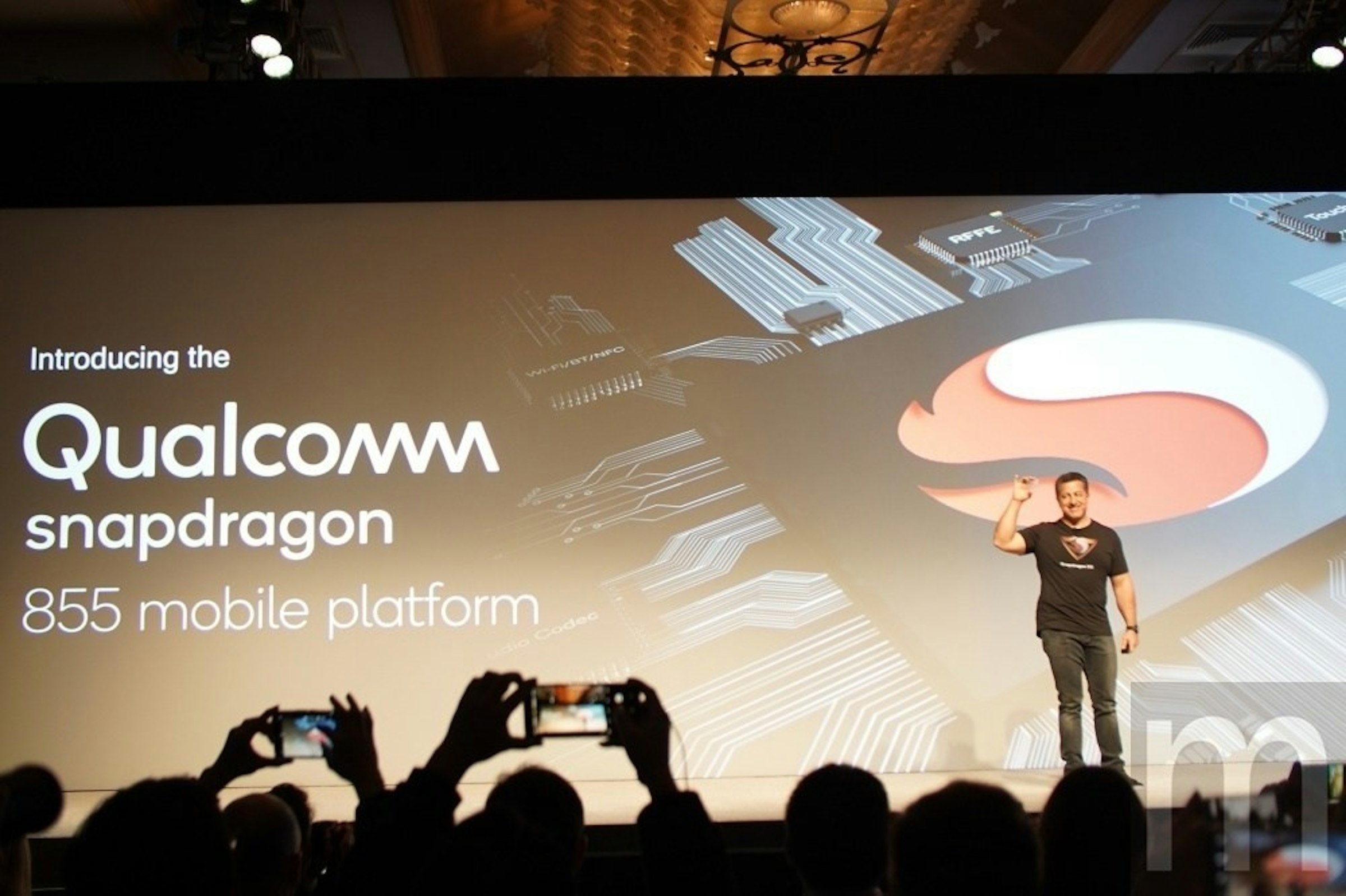 是Snapdragon 855運算平台正式揭曉，Qualcomm預期以此作為市場全新技術標竿這篇文章的首圖