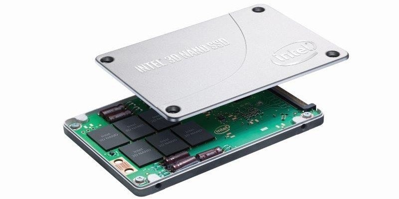 是Intel希望以新SSD設計讓資料中心存放更多資料這篇文章的首圖