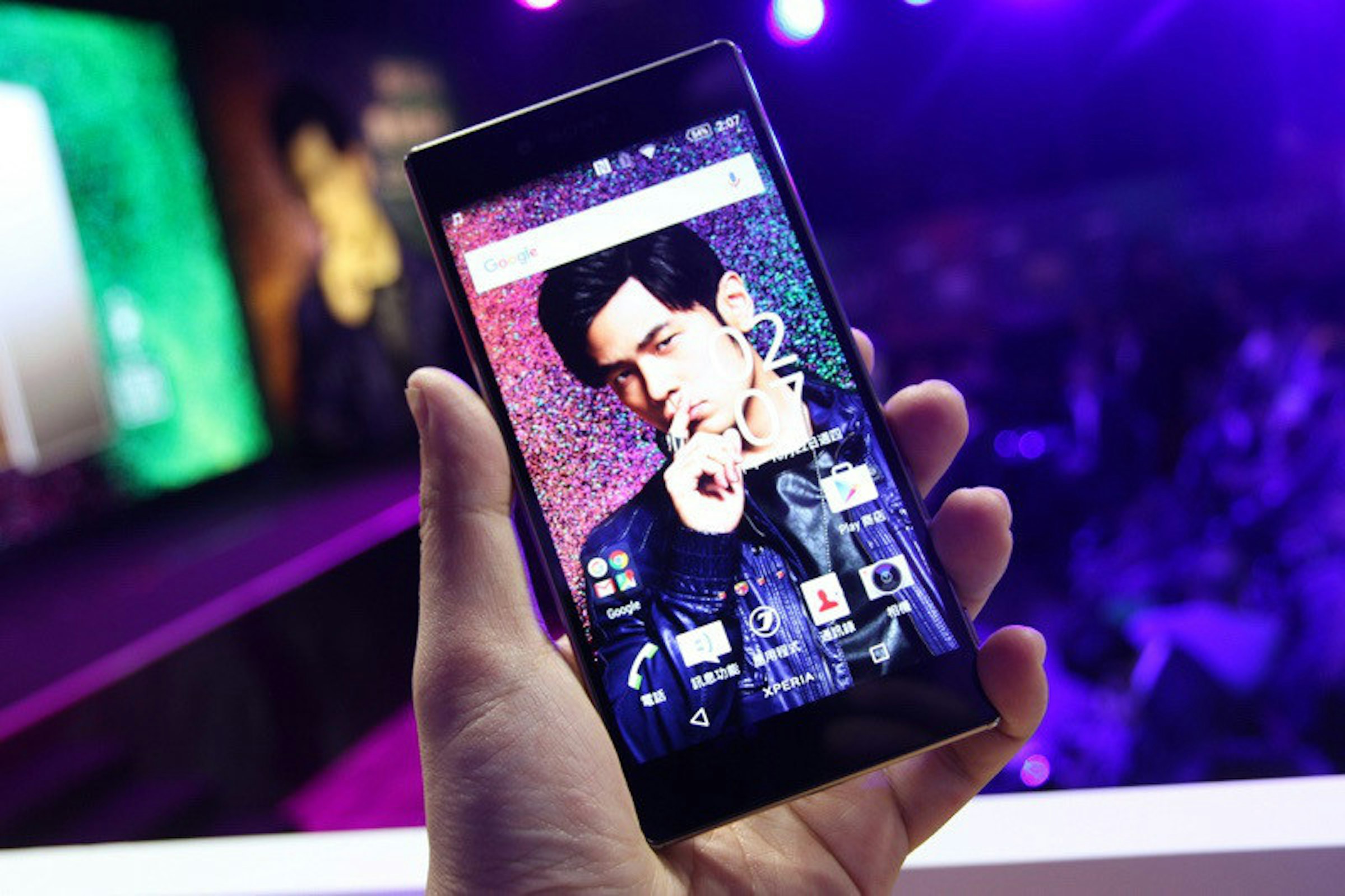 是Xperia Z5 Premium「鏡面機」11月加入舊機換購這篇文章的首圖