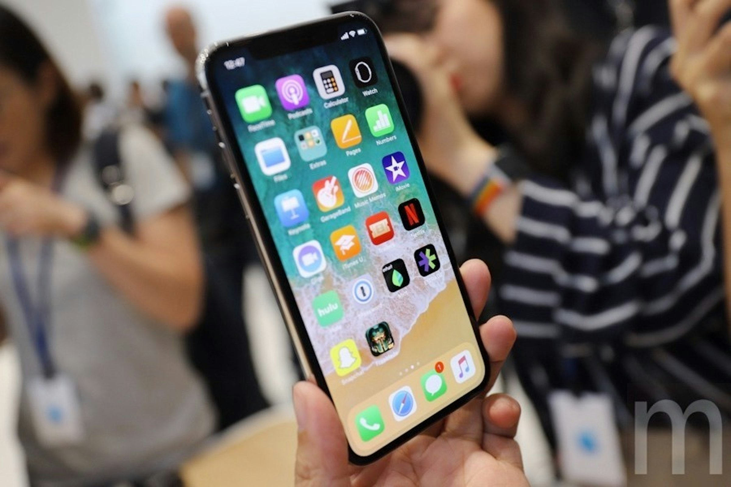 是動眼看／大螢幕放進小巧機身、靠臉解鎖的iPhone X的第16張圖