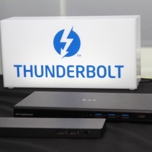 是Intel預告第七代Core i系列處理器桌機版明年初到來的第13張圖