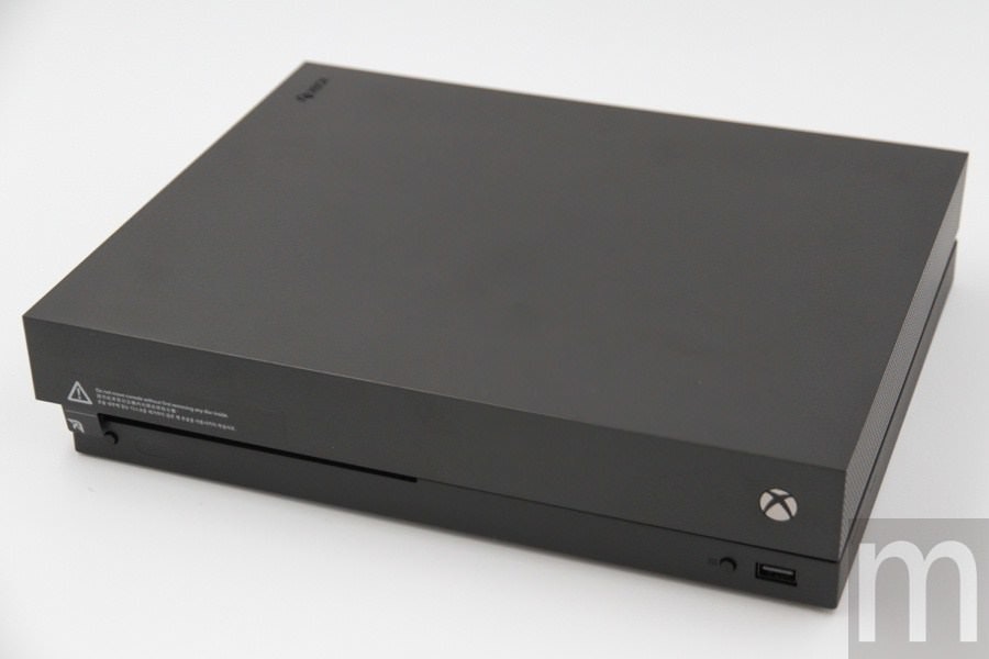 是開箱/預計在台推出、小巧機身塞入怪物效能的Xbox One X「黑潮版」這篇文章的第15圖