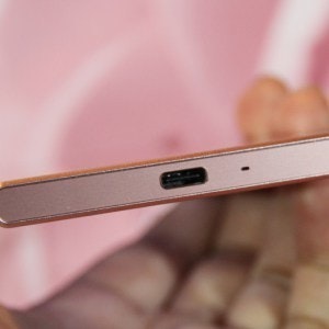 是藉粉色吸引女性消費族群 Xperia XZ山茶花配色動眼看的第24張圖
