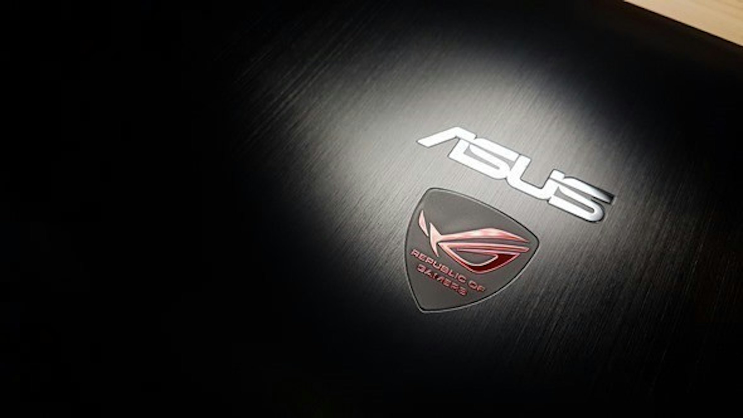 是[開箱] 輕薄、效能兼具 最輕薄的電競筆電 ROG G501 開箱評測這篇文章的首圖