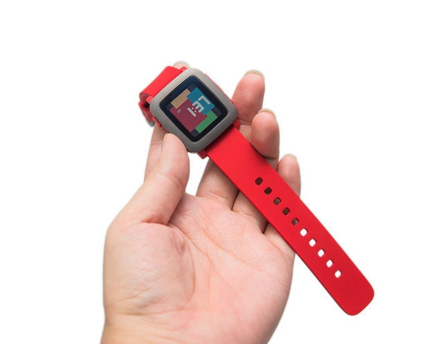 是一樣電力強悍，換上彩色螢幕的 Pebble Time 智慧手錶 (1) 開箱這篇文章的首圖