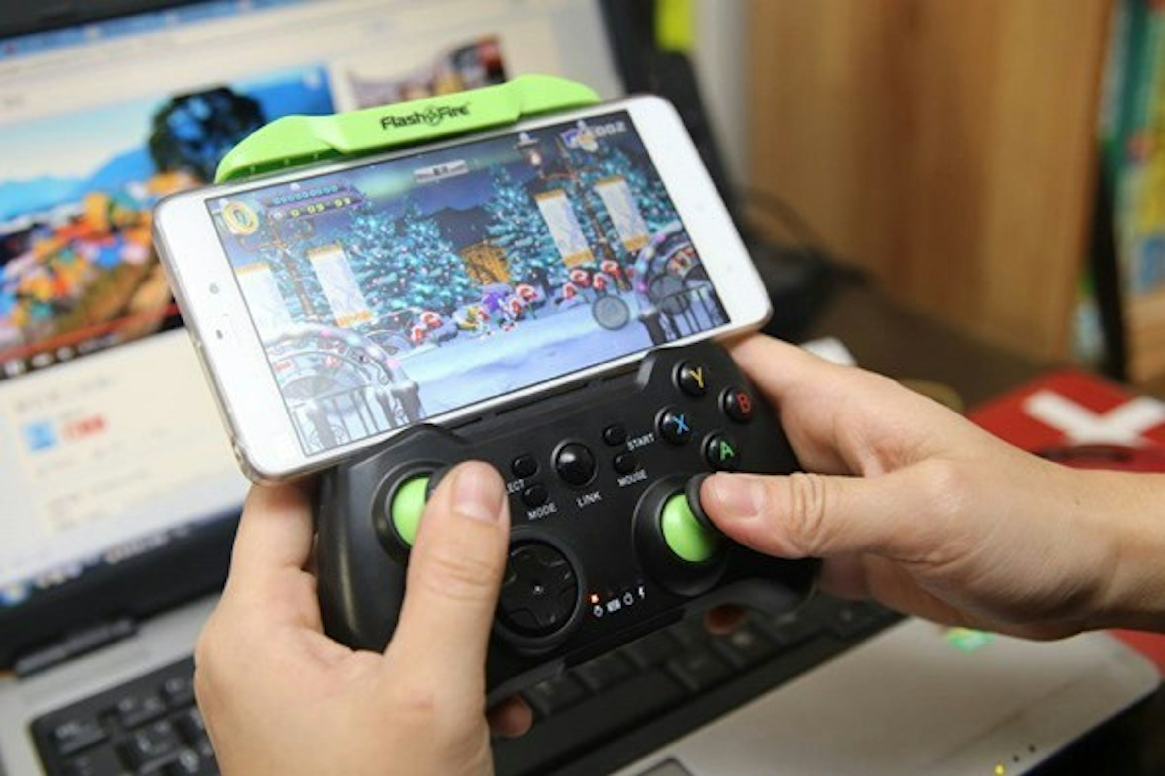 是FlashFire ACTION PAD 藍牙智慧遊戲手把開箱 (Android/iOS/PC)這篇文章的首圖