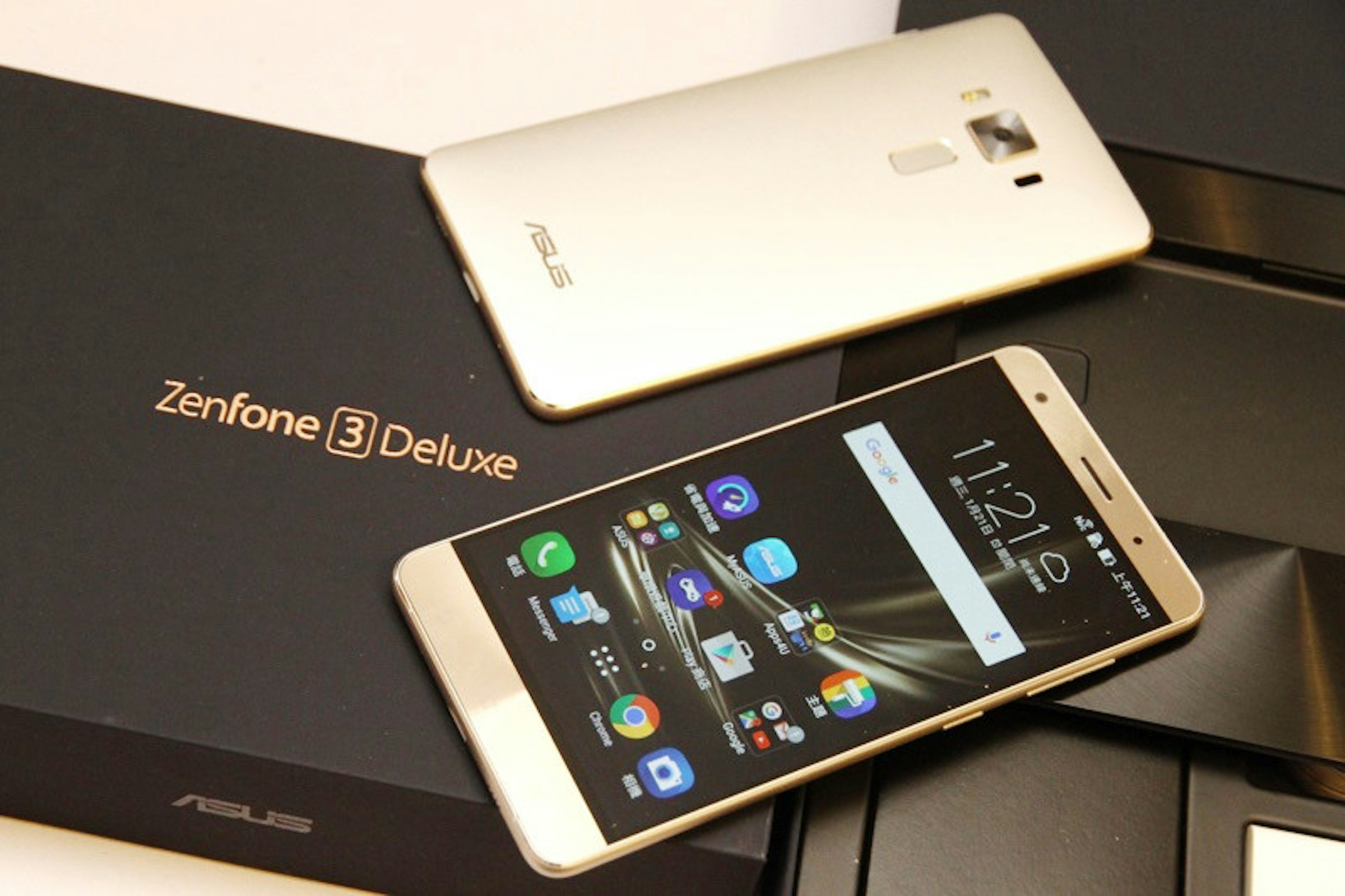 是動眼看／首發Snapdragon 821機種 市售版ZenFonex 3 Deluxe這篇文章的首圖